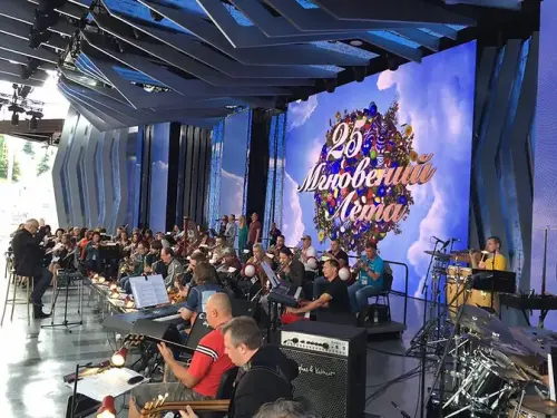 259090 8452e0a11194492b8a6526fcf96b332d mv2