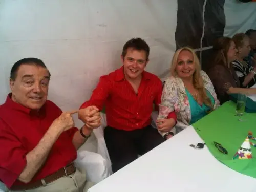 259090 8c9cfe7b30bb484cb62b0490dc8c1934