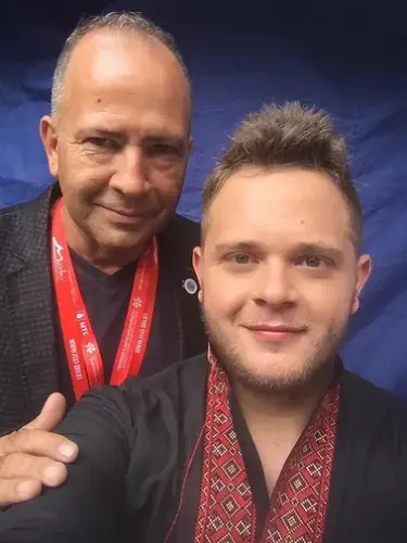 259090 f210d5e1ef8143768a6d44899177c17e mv2