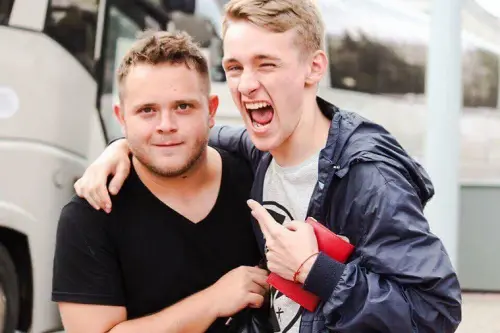 259090 f37b9a633ff8469986f27007ff3548f7 mv2